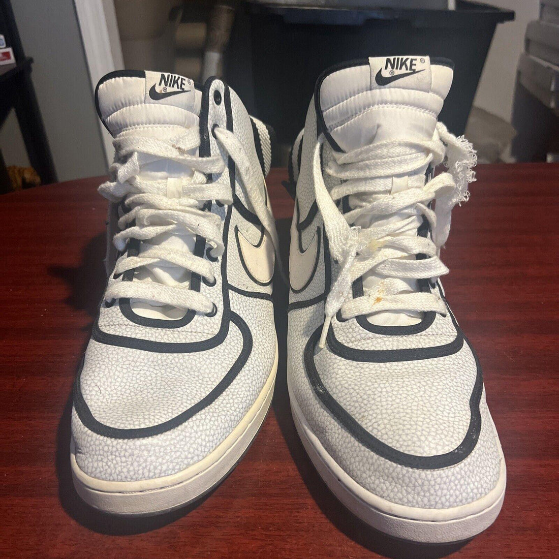 How to Clean High Tops Basketball Shoes? - Freaky Shoes®