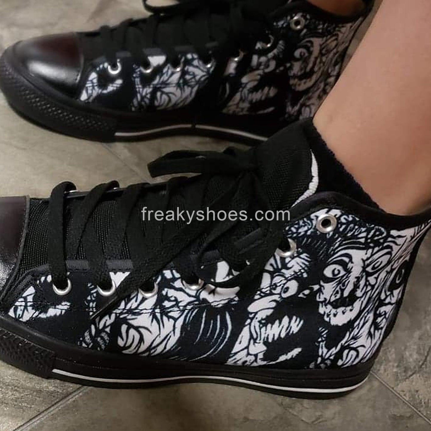 Celtic Green Emerald Vivid MEN Bold Art - Freaky Shoes | Custom Art Sneakers