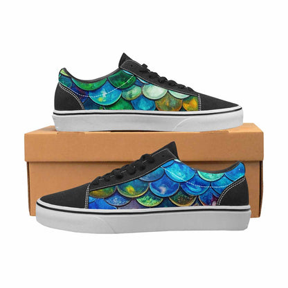 WOMEN'S Reptile Scale Lace-Up Canvas Vivid Sneakers