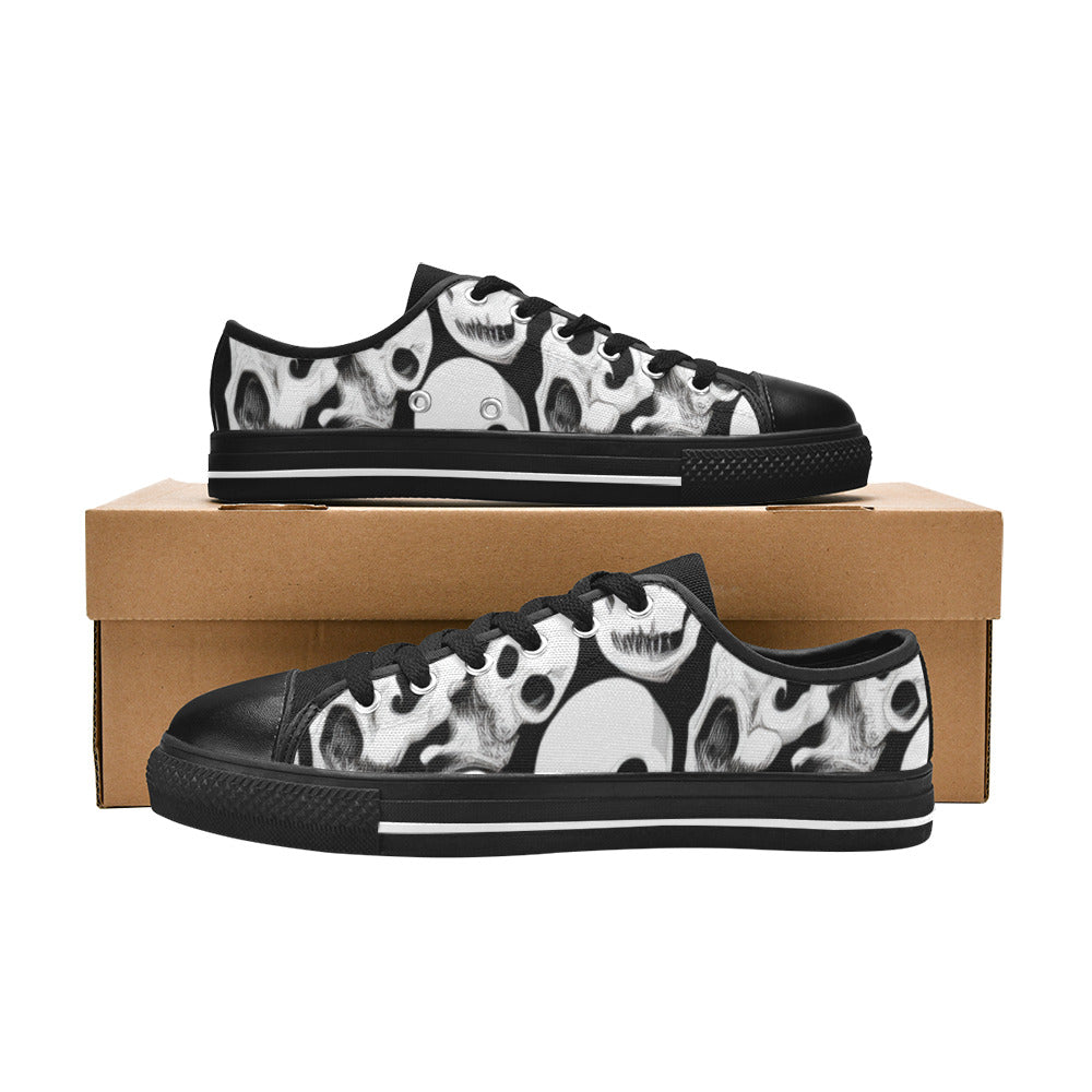 WOMEN'S Cc Skulls One Color Canvas Vibrant Chaos Shoes
