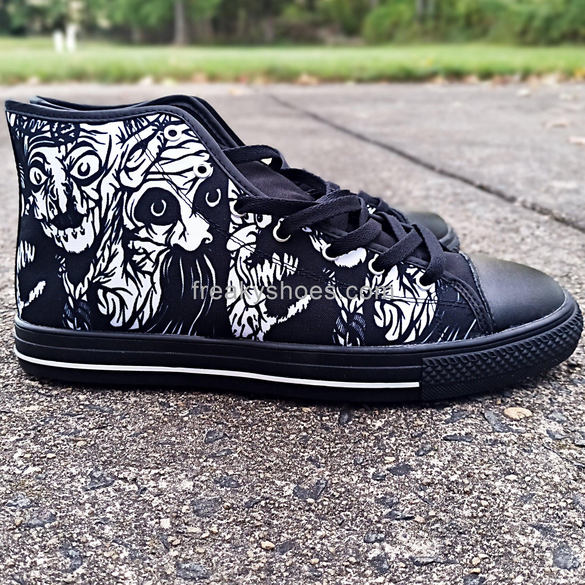 Celtic Green Emerald Vivid MEN Bold Art - Freaky Shoes | Custom Art Sneakers
