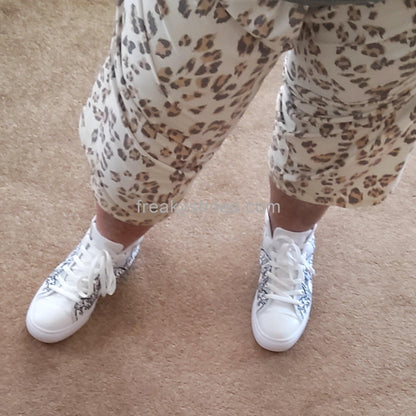 Dripping Monsters Grey Men - Freaky Shoes®